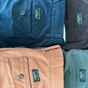 SOLD —New bundle - 5 pairs of chinos